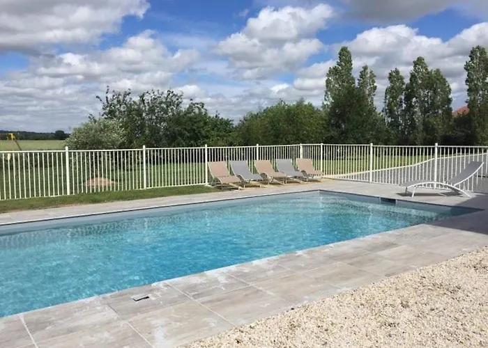 Bed & Breakfast La Grande Thibaudiere 3*