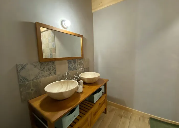 La Grande Thibaudiere Bed and Breakfast