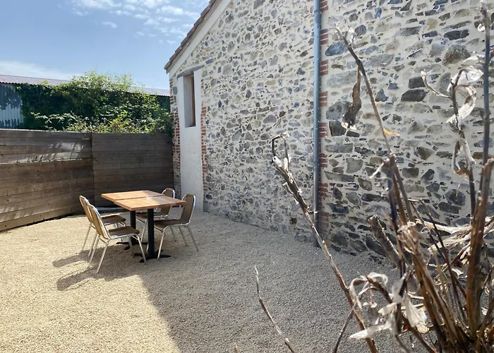 Bed and Breakfast La Grande Thibaudiere 3*